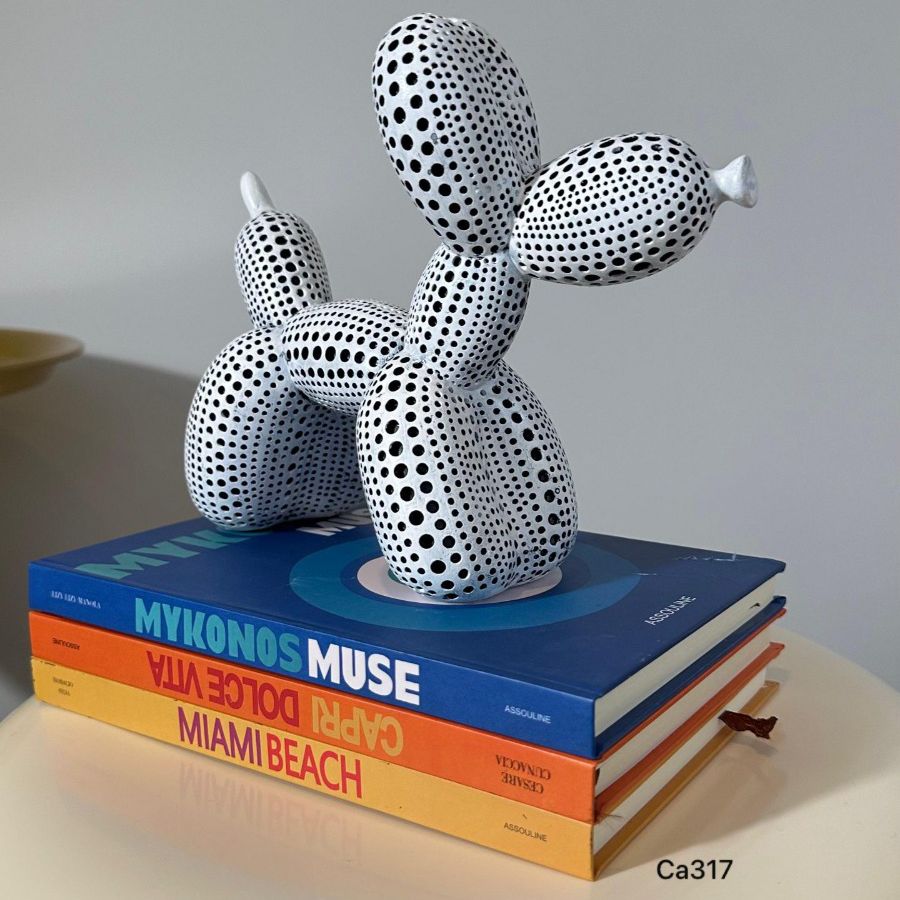 Articulo decorativo perro blanco globo resina 18cm* 9cm* 20cm