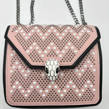 Bolso rosado apliques y cadena plomo 20cm* 7cm* 16cm C- 23195