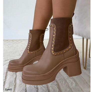 Botin cafe apliques dorado brillantes tacon 7cm IS14-011