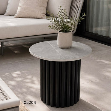 Mesa auxiliar gris base acanalada aluminio y piedra sintetizada 30cm* 40cm