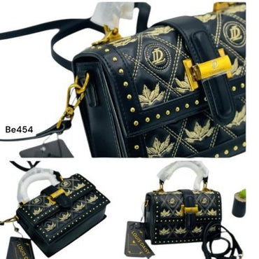Bolso negro textura apliques dorados 20.5cm* 14cm* 7.5cm LD-6768 C-B