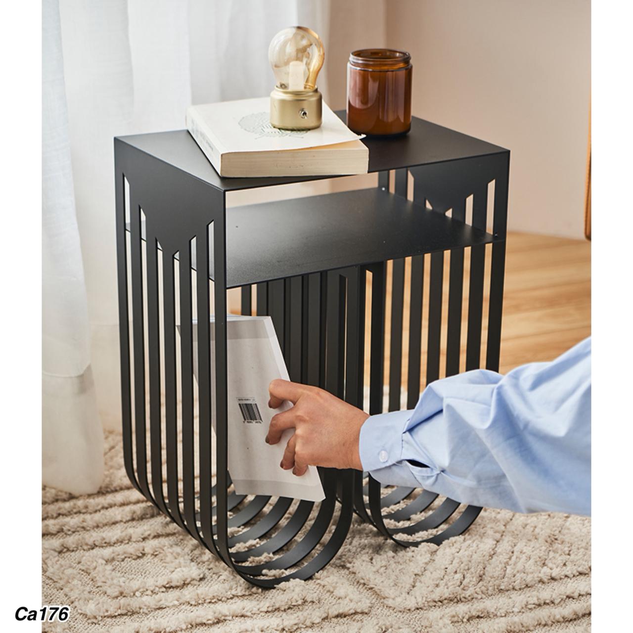 Mesa auxiliar a rayas hierro negra 35.5cm* 26cm* 46cm