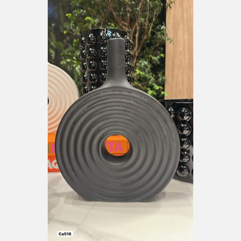 Jarron negro textura circulo ceramica 21cm* 28,2cm