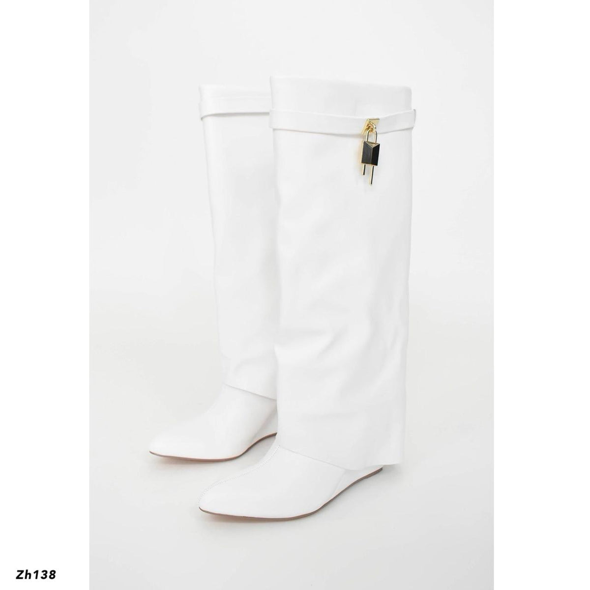 Bota caña alta blanco doblez detalle dorado tacon corrido 10cm 52166 C-64
