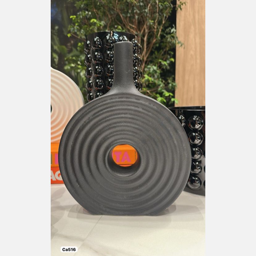 Jarron negro textura circulo ceramica 21cm* 28,2cm