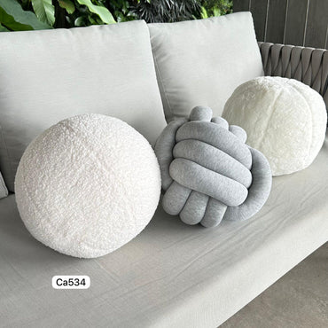 Cojin de bola blanco liso 30cm* 30cm