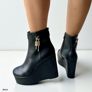 Botin negro detalle plateado plataforma 12cm HX3282-C1667