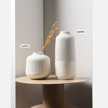 Florero blanco nordico pequeño PP 8.5cm* 14cm