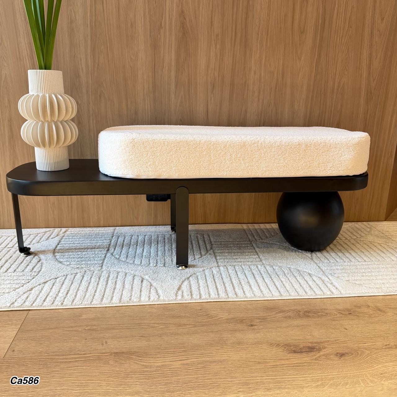 Banca negro cojin blanco 120cm* 35cm* 45cm