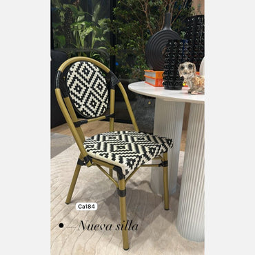 Silla de exterior tejido blanco y negro en rombos 70cm* 50cm* 135cm
