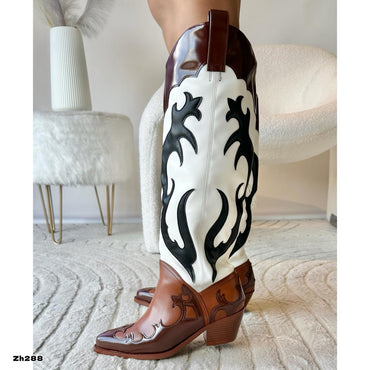 Bota texana café detalles blanco y negro tacon 6cm HX3168-C1249