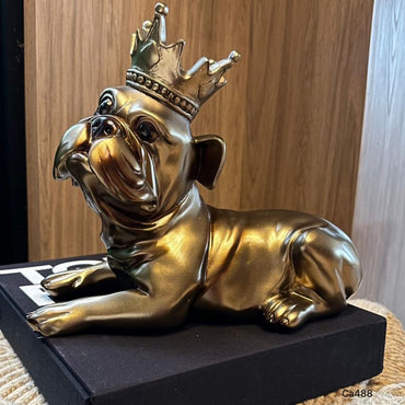 Articulo decorativo perro bull dog color cobre corona 32cm* 15cm* 27cm