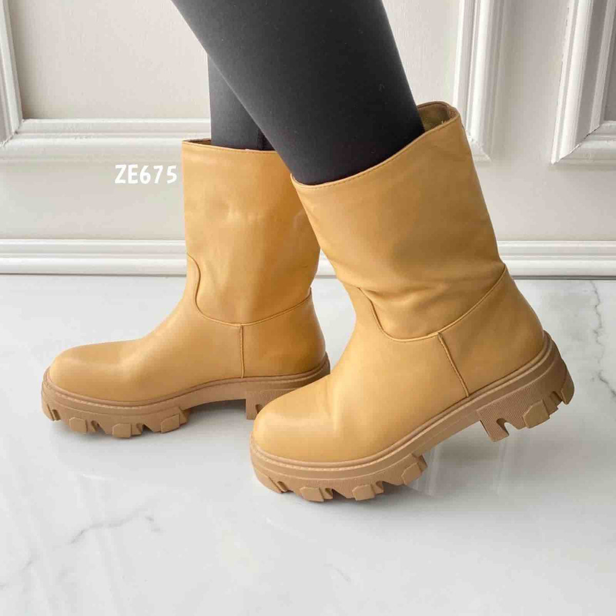 Bota camel suela 3cm U8AX2115-2