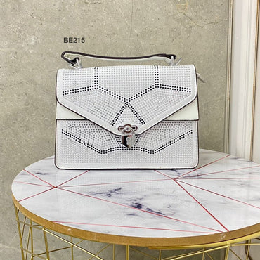 Bolso blanco apliques brillantes 22cm* 15cm 8609 C-B