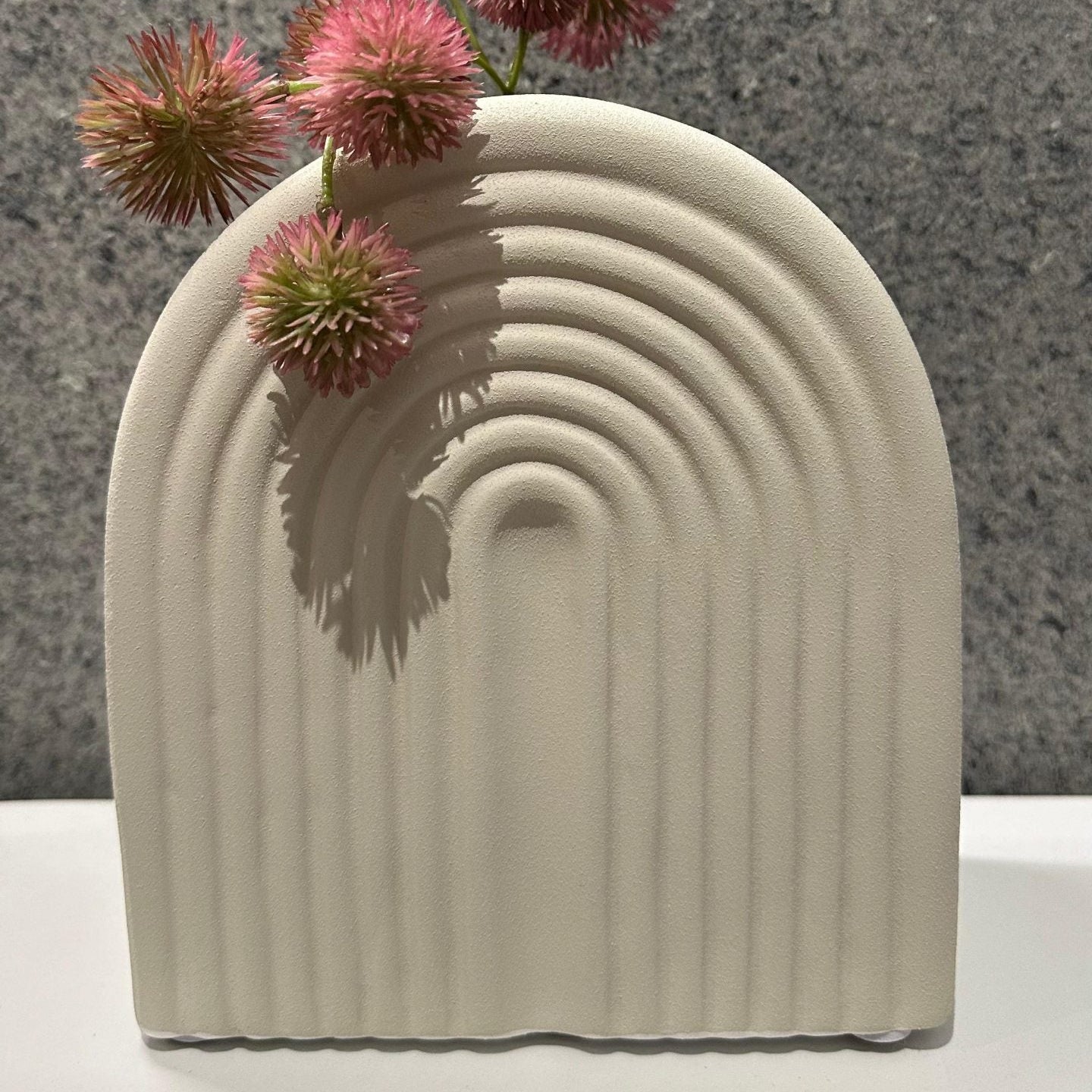 Jarron blanco textura n ceramica 16cm* 9cm* 18cm