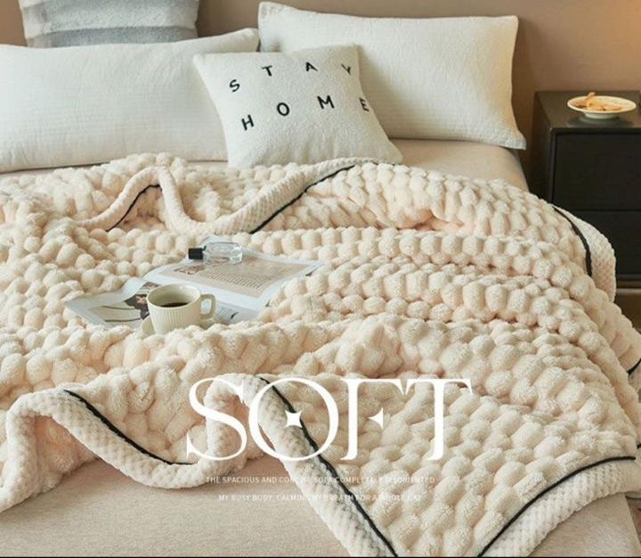 Cobija beige borde blanco 200cm* 230cm