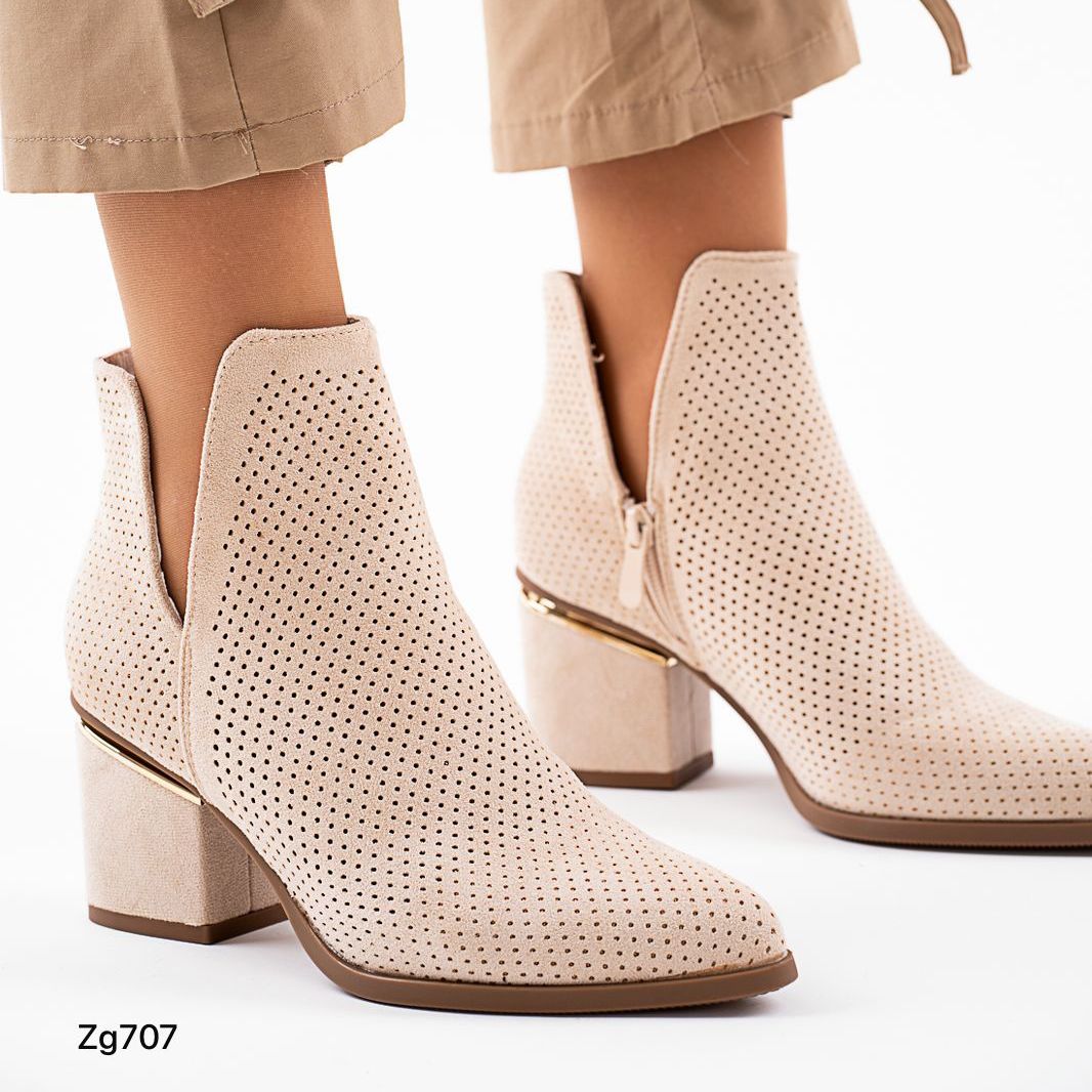 Botin beige detalle dorado tacon 7cm R626 C-81