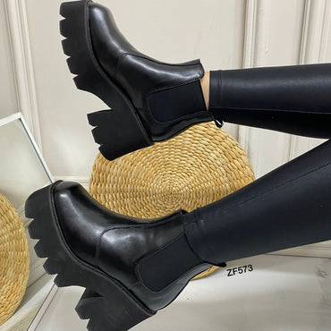 Botin negro tacon 8cm 6068-9 C-3