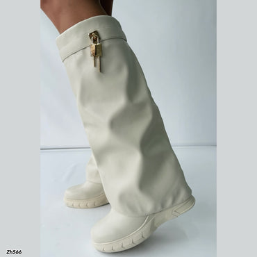 Bota caña alta beige doblez detalle dorado tacon corrido 8cm HX3090-C1481