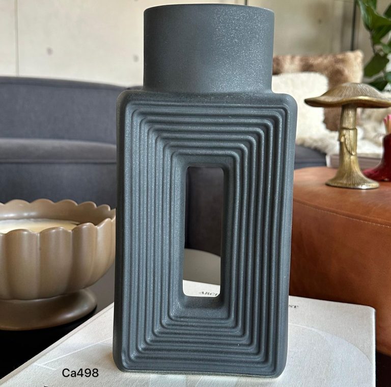 Jarron negro textura cuadrado ceramica grande 14cm* 27,5cm