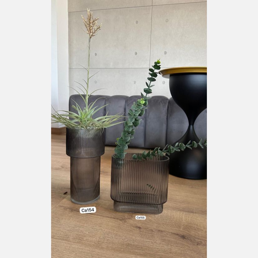 Florero de vidrio textura gris 20cm* 9.5cm* 18cm