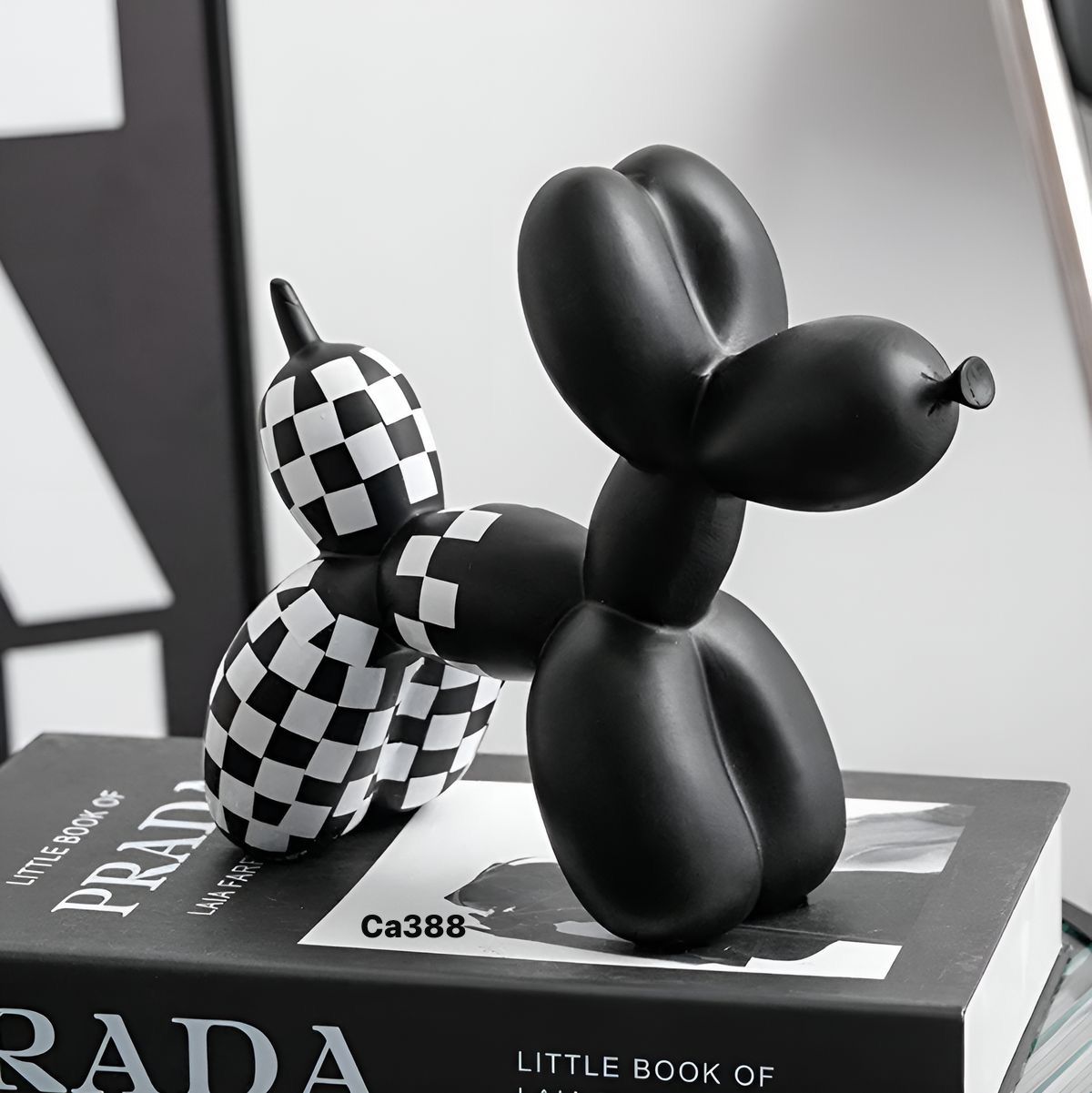 Articulo decorativo perro globo negro cuadros blanco 20cm* 9cm* 18cm