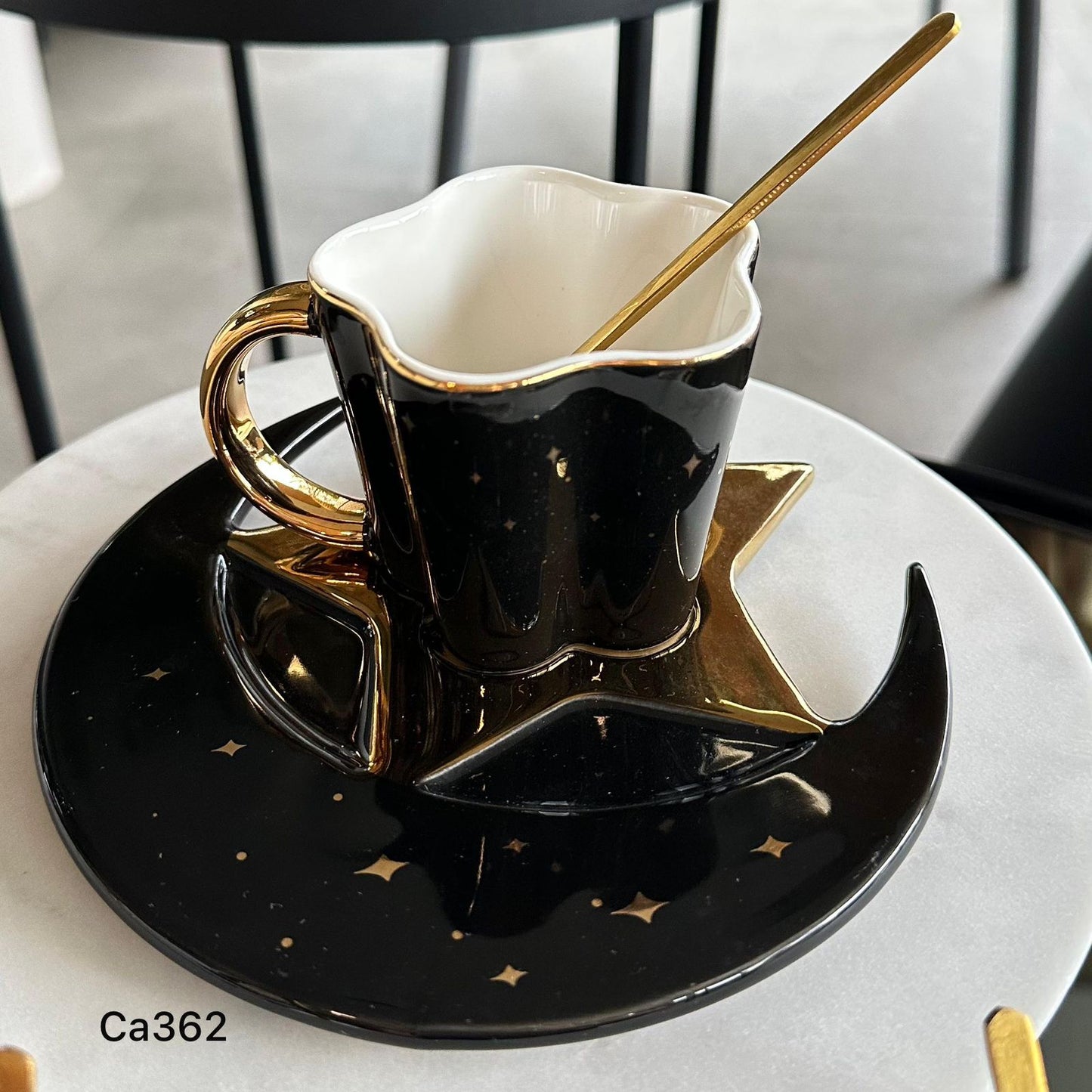 Taza plato luna negro detalles dorado 120ml