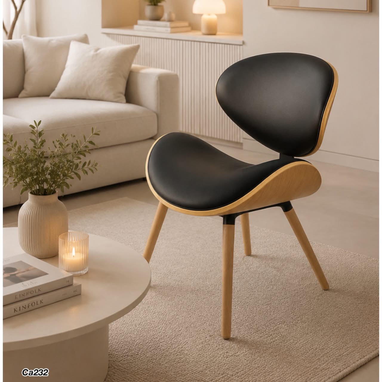 Silla base de madera y asiento negro en policuero 73.5cm* 50cm* 49cm