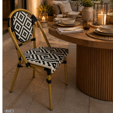 Silla de exterior tejido blanco y negro en rombos 70cm* 50cm* 135cm