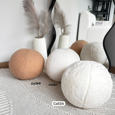Cojin de bola blanco liso 30cm* 30cm