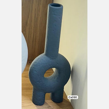 Jarrón de cerámica con círculo geométrico gris pequeño 13cm* 5cm* 30cm