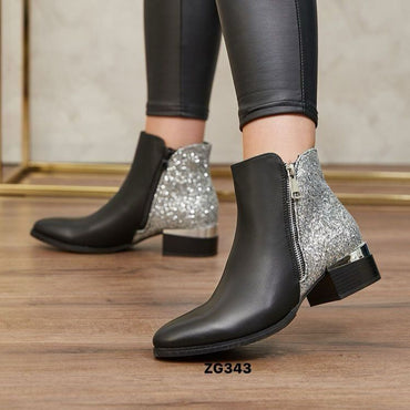 Botin negro detalle plateado brillante tacon 4cm 8910 C-43