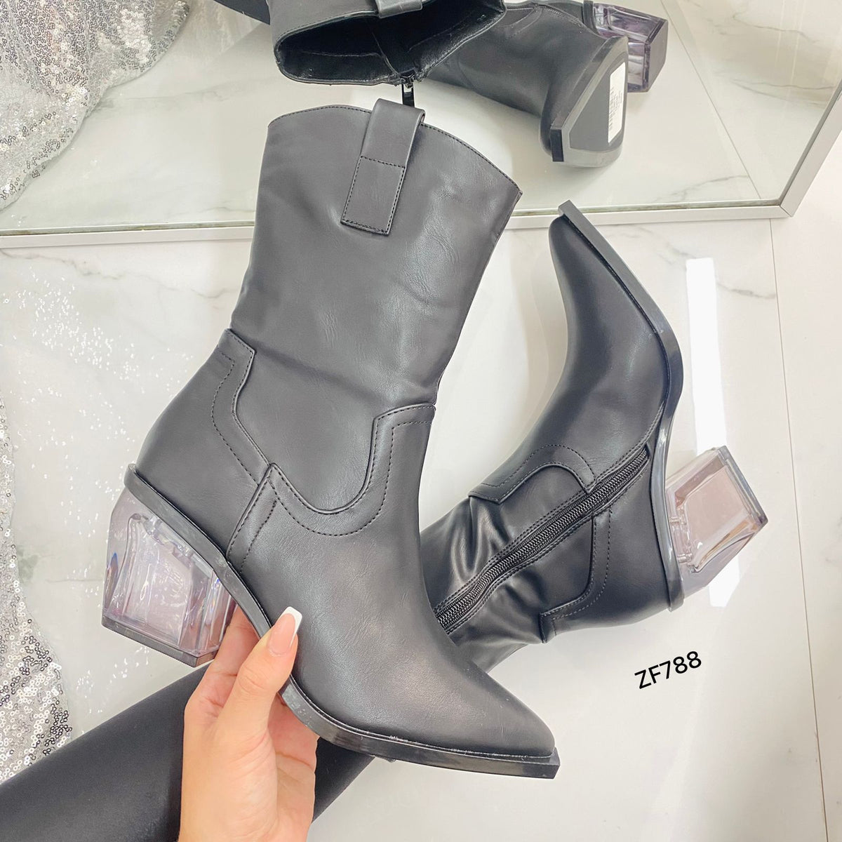 Botin negro tacon transparente 7cm NJS-01 C-49