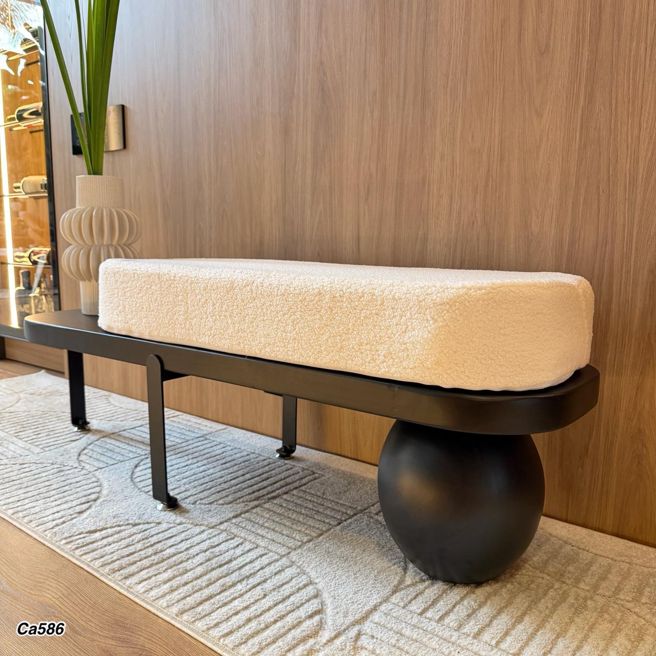 Banca negro cojin blanco  120cm* 35cm* 45cm