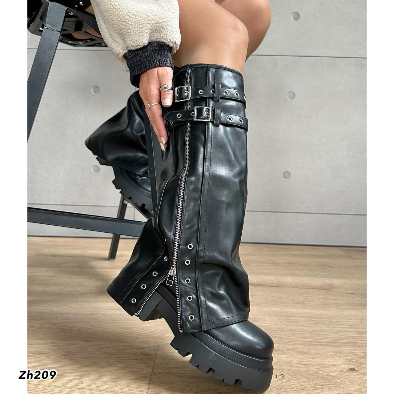 Bota caña alta negro doblez detalles correa y cierre plateado suela 6cm   HX3167-B9578