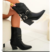 Botin texano negro correas apliques plateado tacon 7cm  255-018