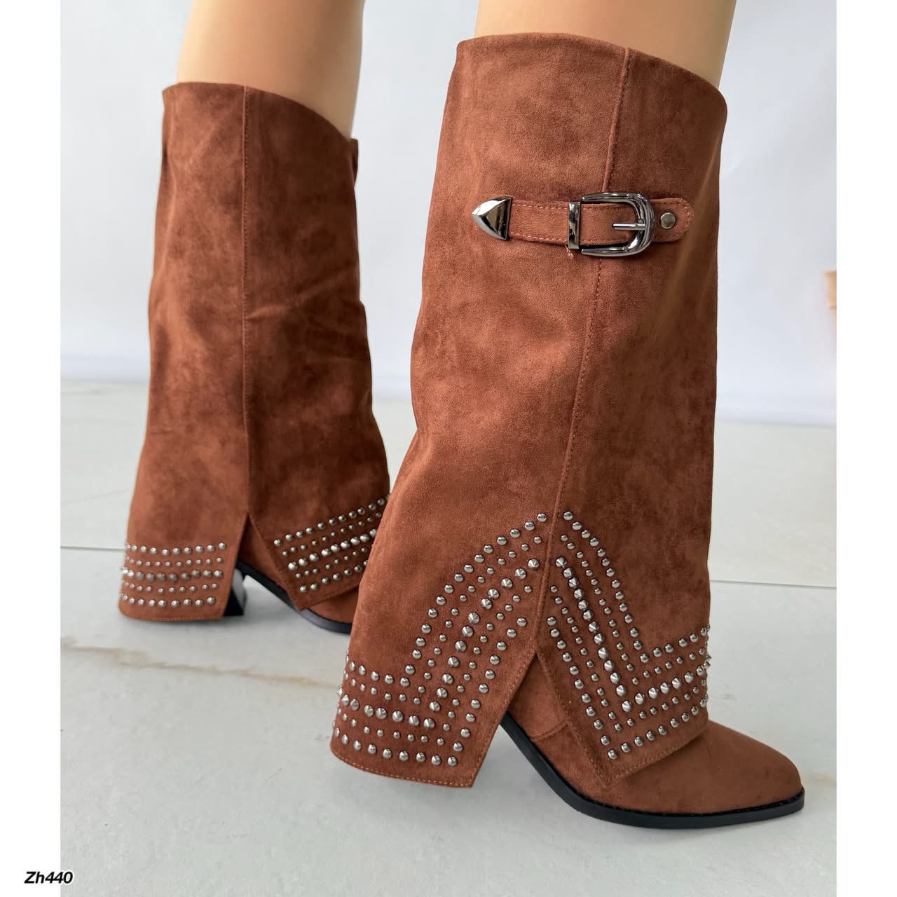 Bota texana café doblez apliques plateado tacon 8cm  HX2997-B0140