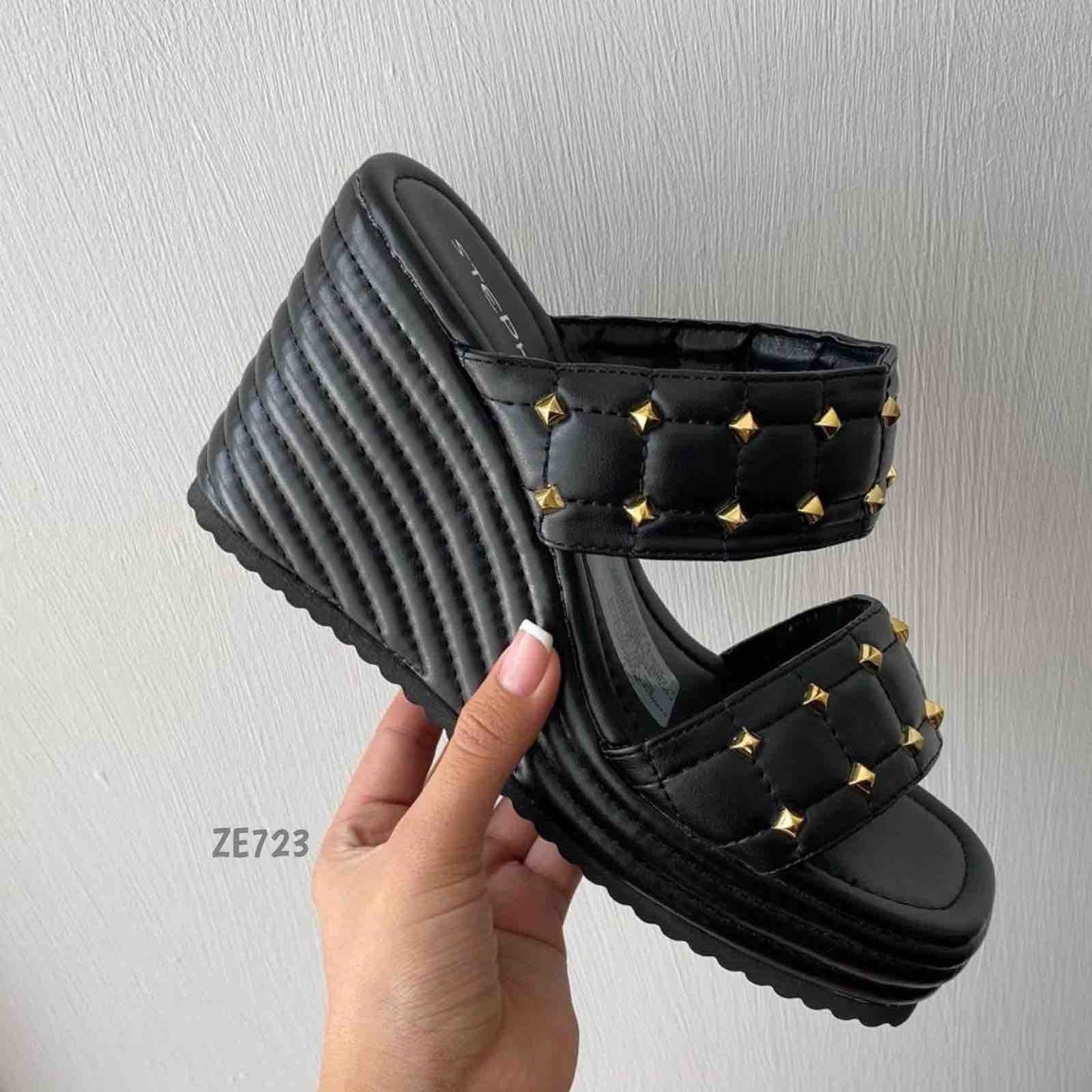 Sandalia negra plataforma 9cm  JA-1   C3