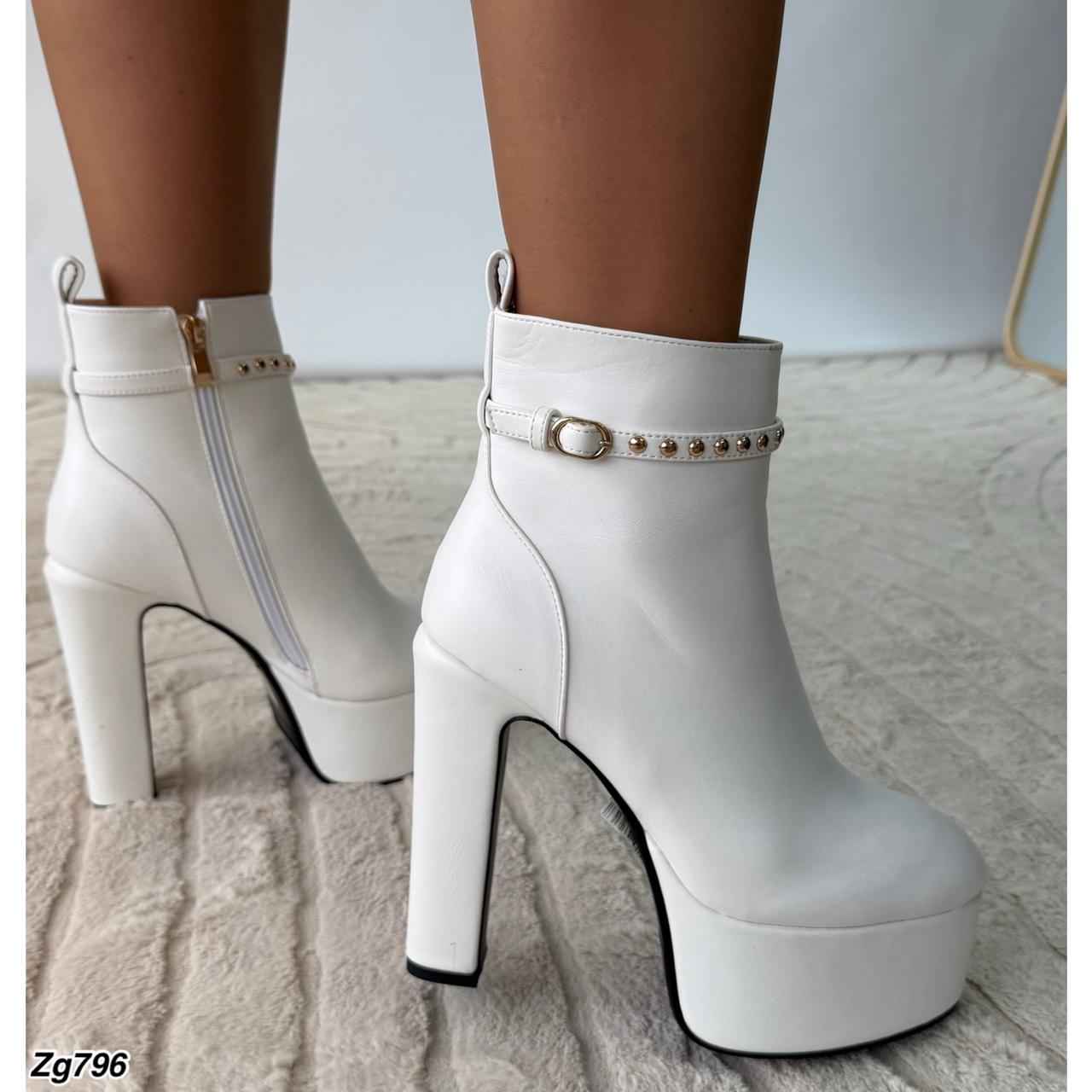 Botin blanco apliques dorado plataforma 5cm  tacon 13cm   IS14-079
