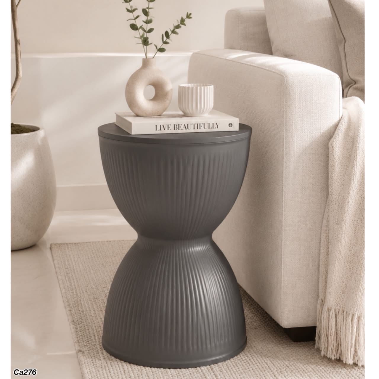 Mesa auxiliar gris  31cm* 31cm* 46cm