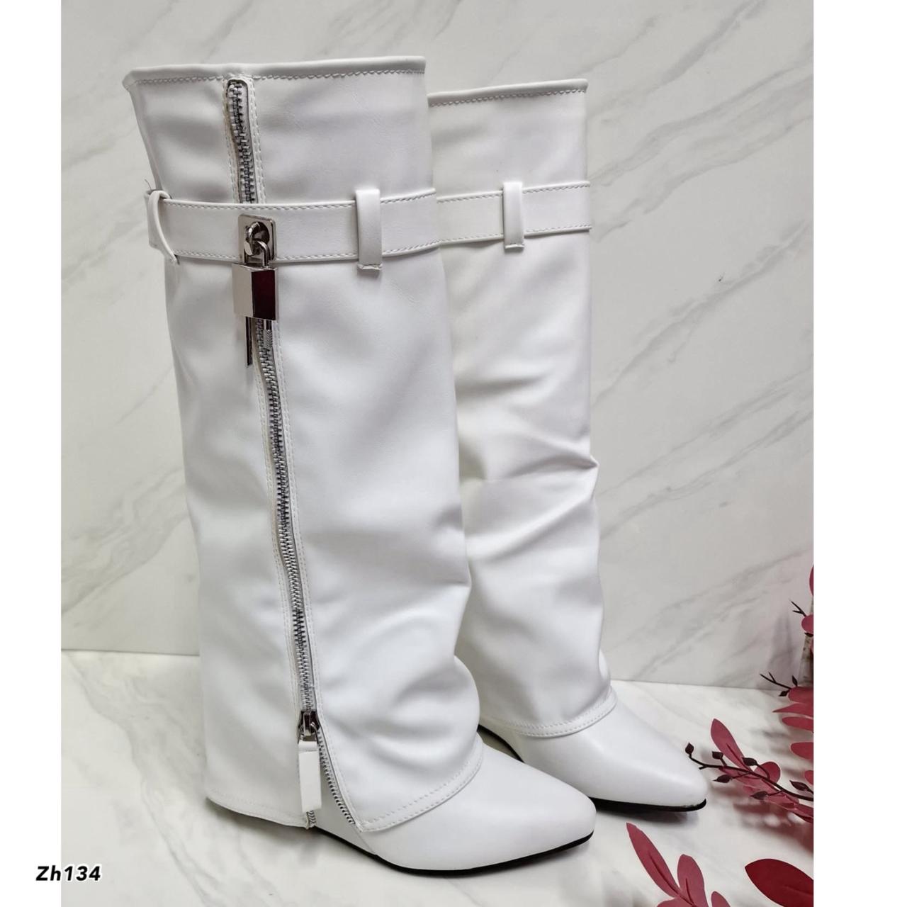 Bota caña alta blanco doblez detalle plateado tacon corrido 8cm  G690   C-60