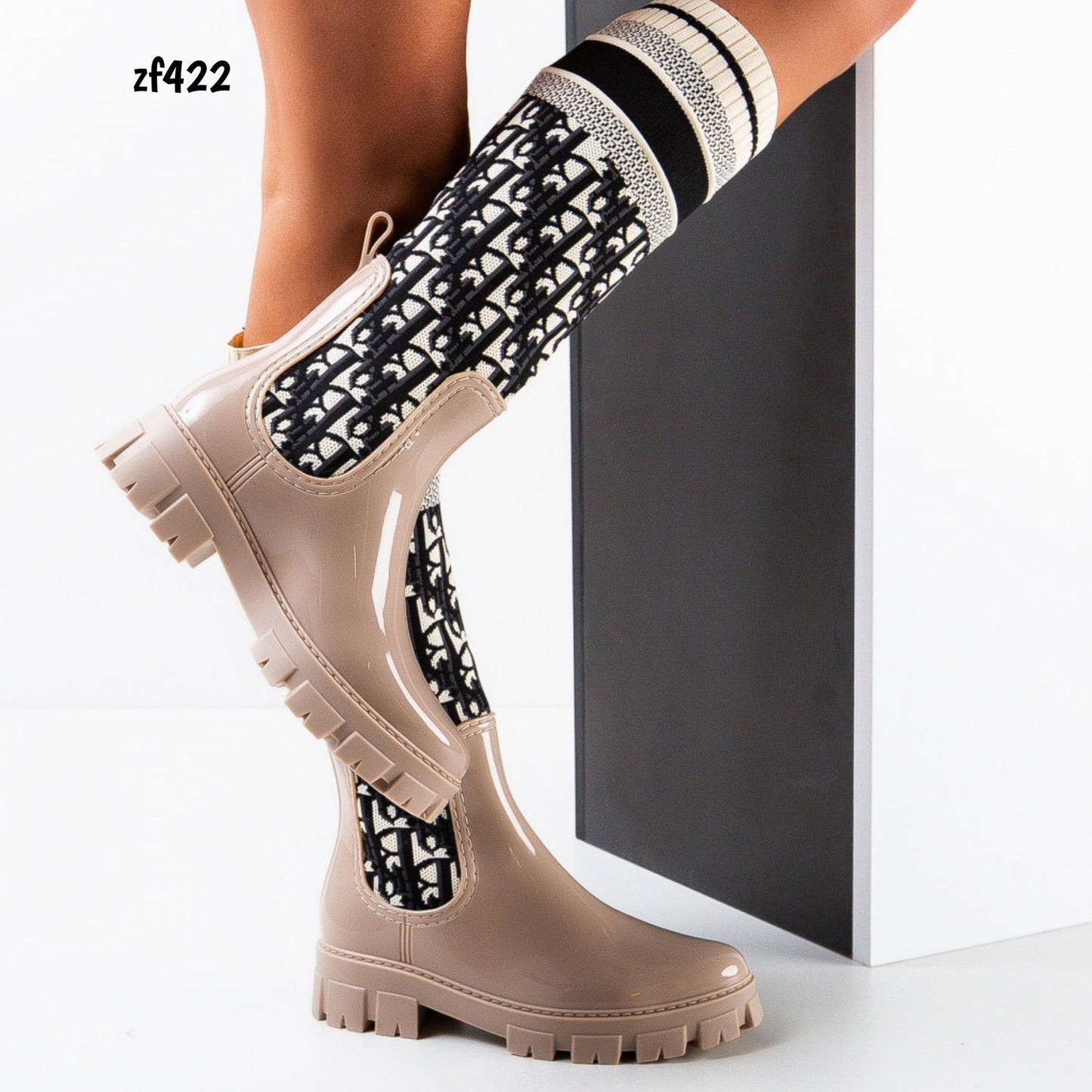 Bota cala alta beige textura suela 4cm  HY-07  C14
