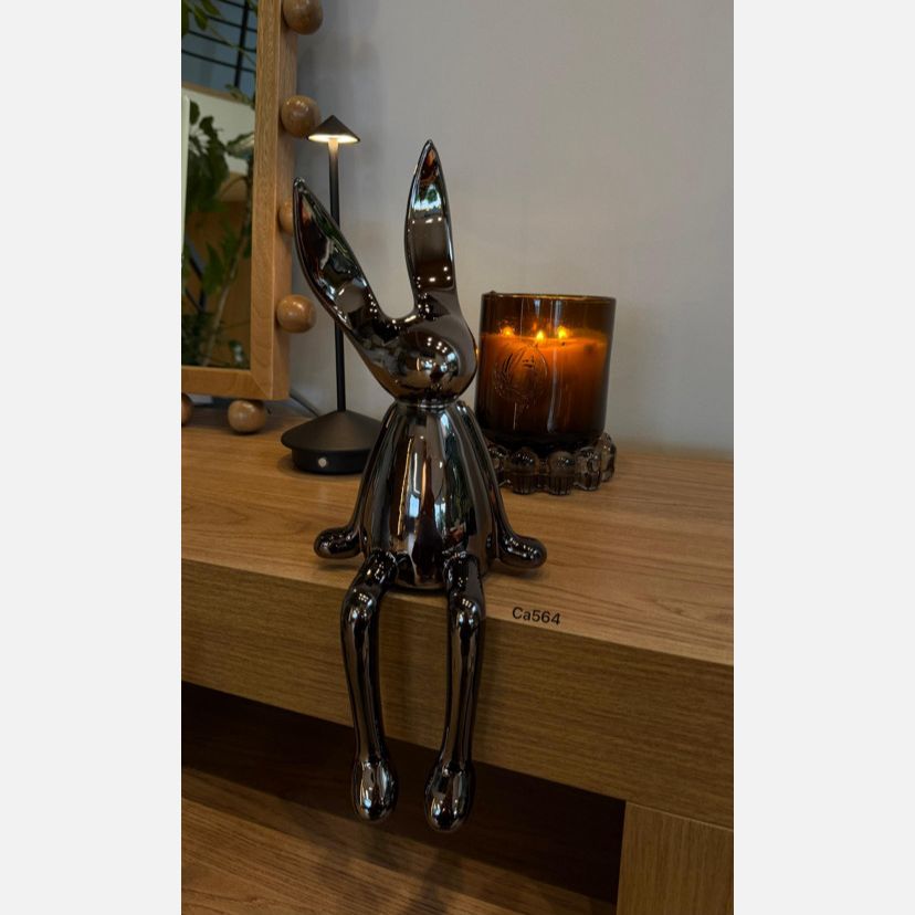 Articulo decorativo conejo plateado oscuro grande  14cm* 12cm* 36cm