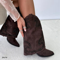 Botin texano café doblez apliques negro brillantes tacon 8cm   A9589  C-131