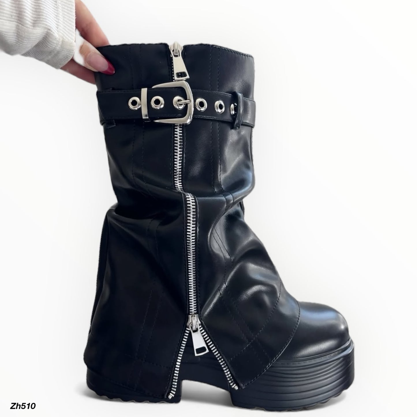 Bota negro doblez detalle correa y cierre plateado suela 6cm     AC9A-AX7296-01   C-162