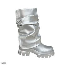 Bota caña media plateado doblez suela 5cm  IS14-035