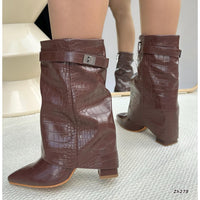 Botin textura café doblez tacon 10cm  HX3079-B9370