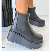 Botin negro resorte plataforma 7cm  HX3288-C1779