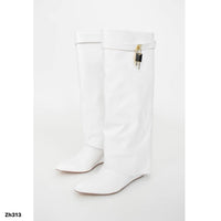 Bota caña alta blanco doblez detalle dorado tacon corrido 11cm  52166  C-96