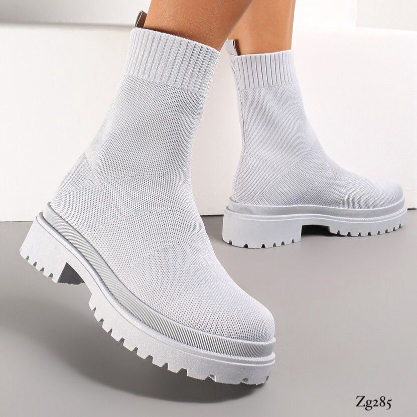 Botin gris tipo media suela 4cm  A-35  C-34